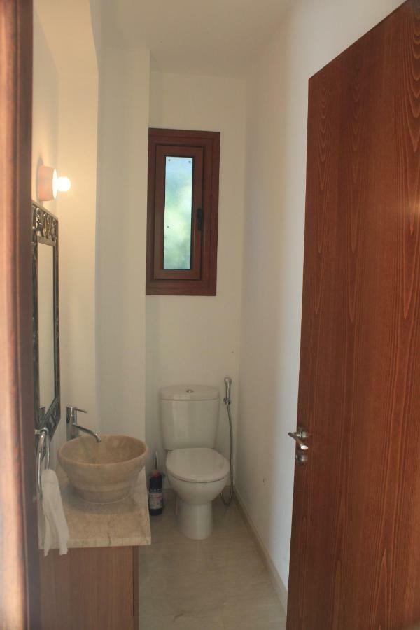 Martika Luxury Villa Agia Marina  Buitenkant foto