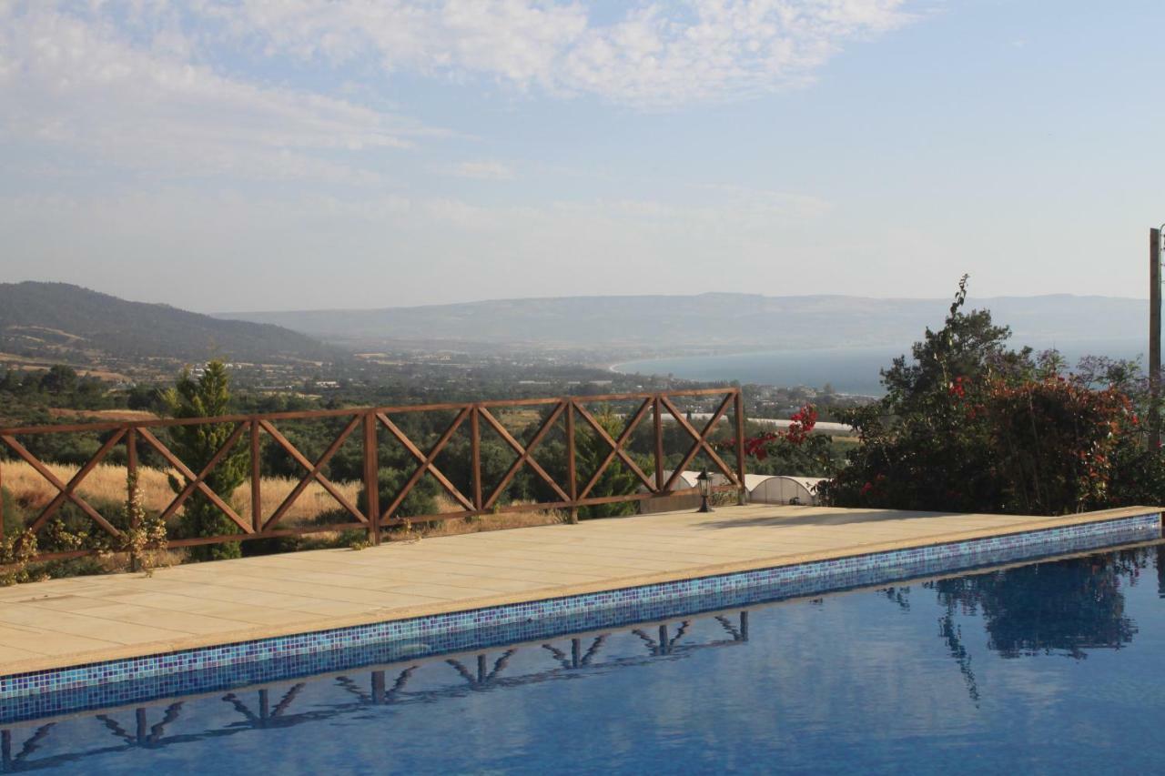 Martika Luxury Villa Agia Marina  Buitenkant foto
